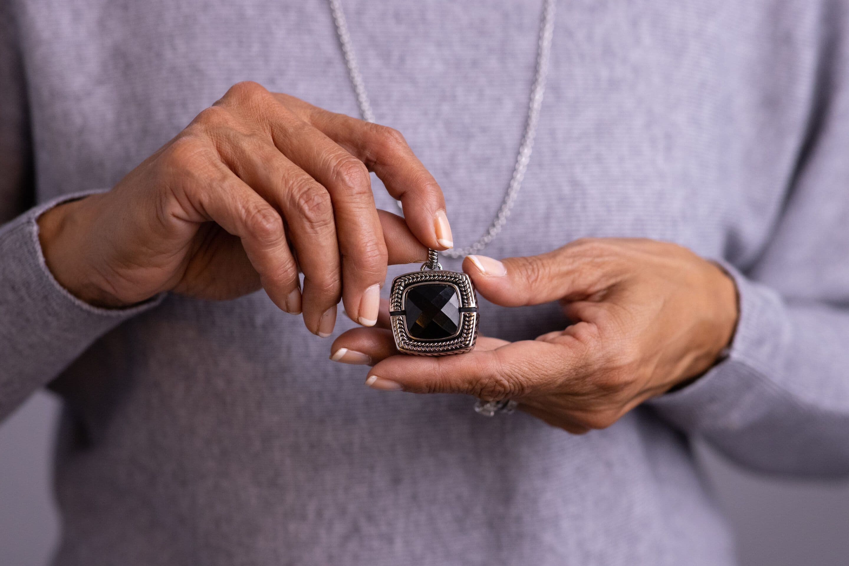 Trelawear: A Beautiful and Discreet Emergency Alert Device for Women Launches on TVSN Australia